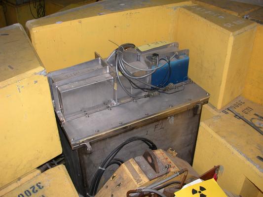 f2 slit box